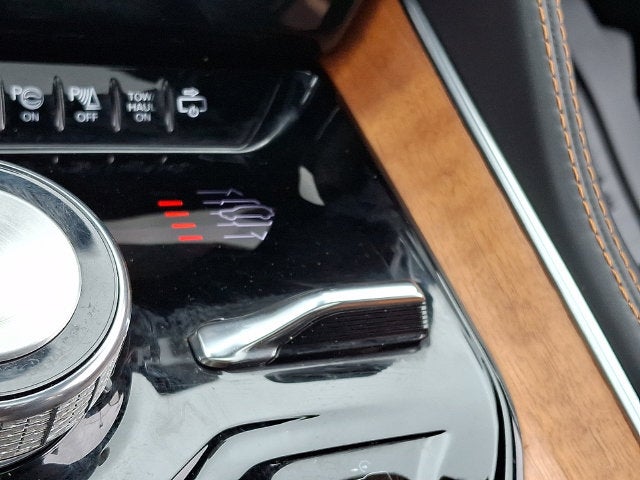 2024 Jeep Grand Wagoneer Series III
