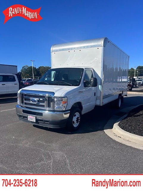 2023 Ford E-450SD Base DRW