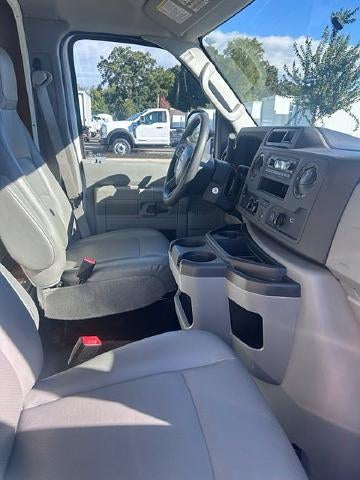 2023 Ford E-450SD Base DRW