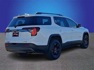 2022 GMC Acadia AT4