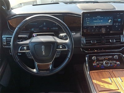 2022 Lincoln Navigator Black Label