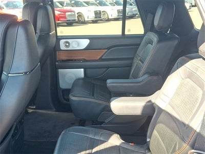 2022 Lincoln Navigator Black Label
