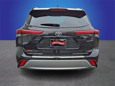 2022 Toyota Highlander Platinum