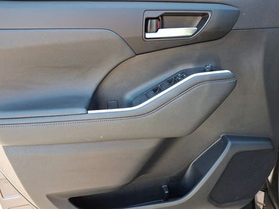 2023 Toyota Highlander XLE