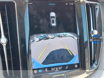 2023 Volvo XC60 B6 Ultimate Bright Theme