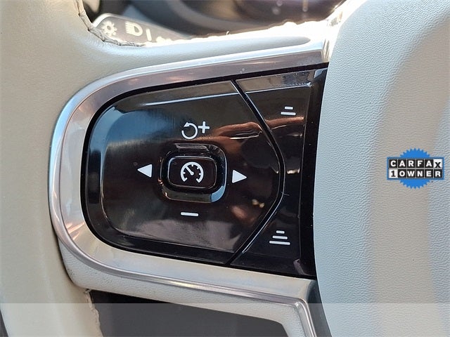 2023 Volvo XC60 B6 Ultimate Bright Theme