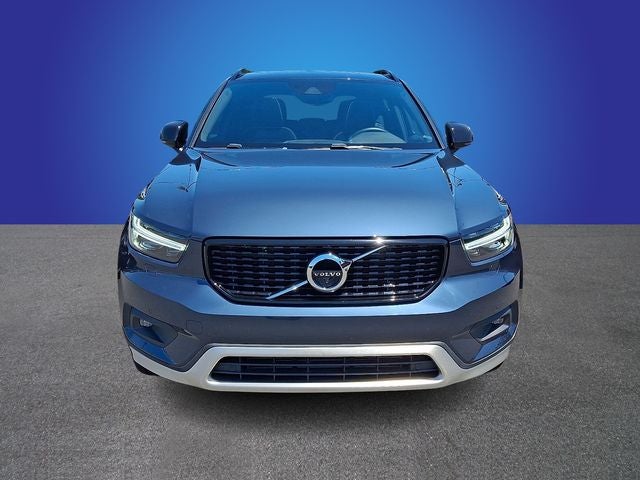 2022 Volvo XC40 R-Design