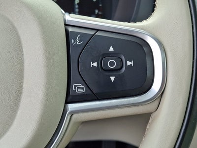 2018 Volvo XC60 T6 Momentum