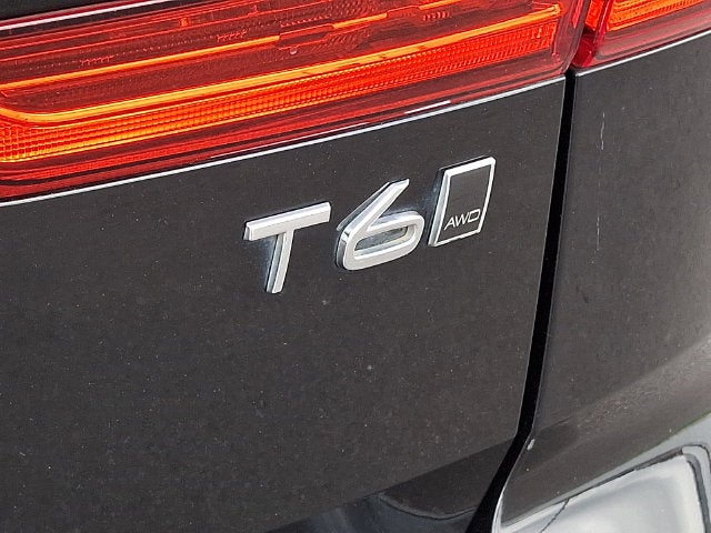 2018 Volvo XC60 T6 Momentum