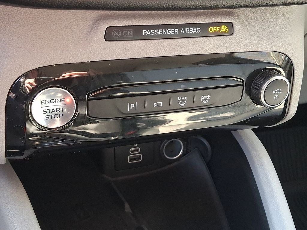 2025 Ford Escape Hybrid Platinum