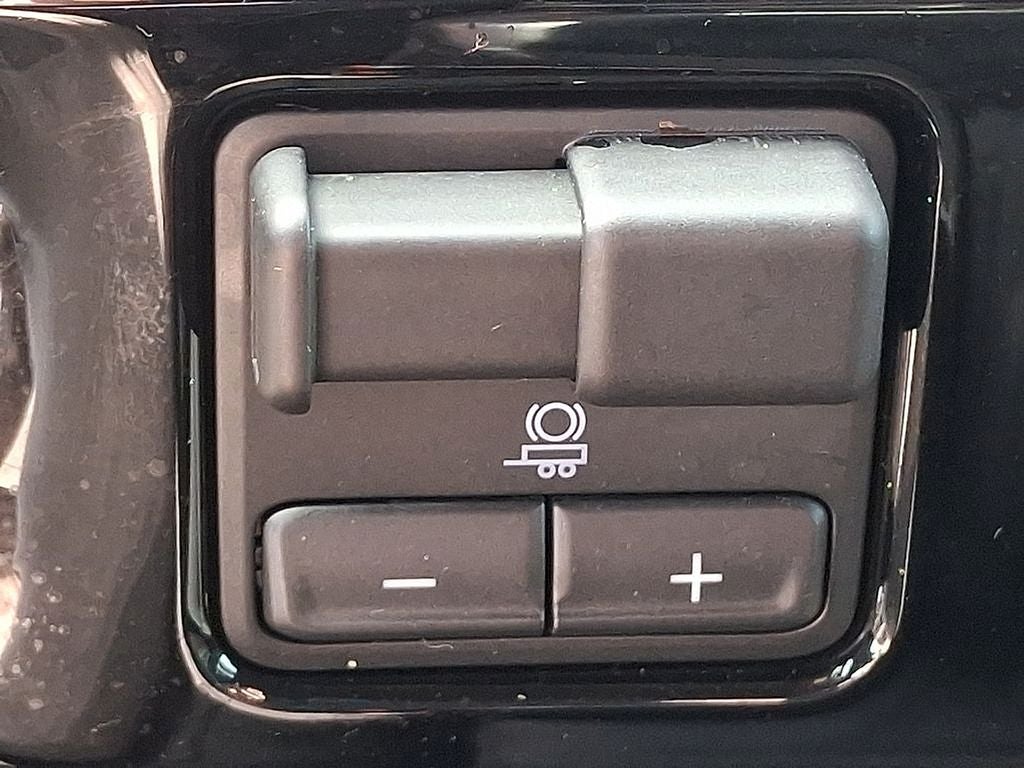 2024 Chevrolet Silverado 1500 LT LT1