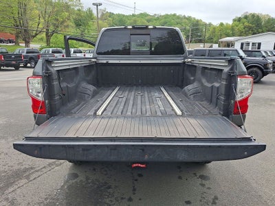 2016 Nissan Titan XD SL