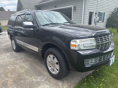 2009 Lincoln Navigator Base