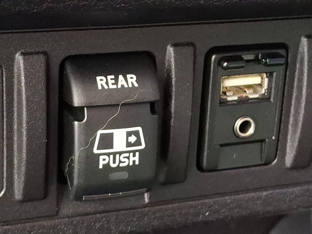 2018 Toyota Tacoma SR V6