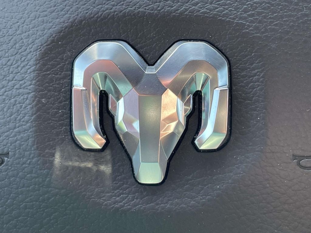 2022 RAM 1500 Big Horn Crew Cab 4x2 5'7' Box