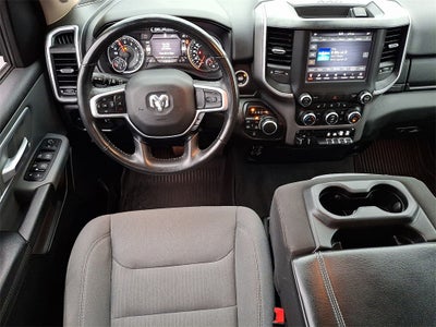 2020 RAM 1500 Big Horn Crew Cab 4x4 5'7' Box