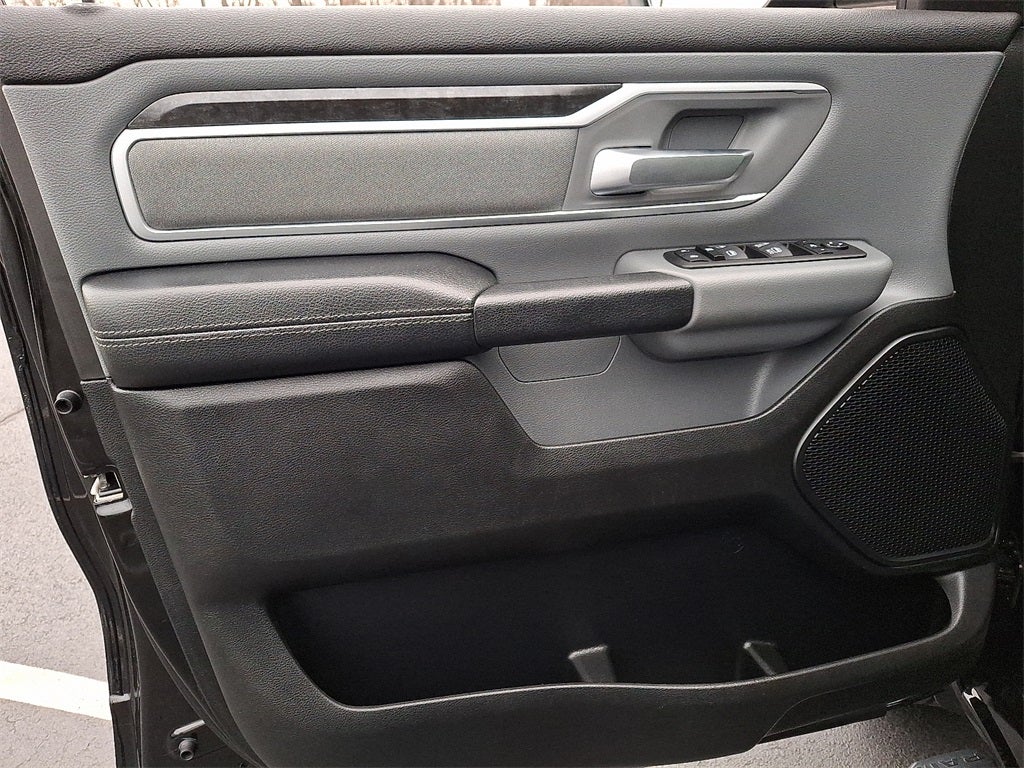 2020 RAM 1500 Big Horn Crew Cab 4x4 5'7' Box