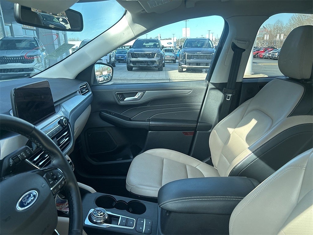 2021 Ford Escape Titanium
