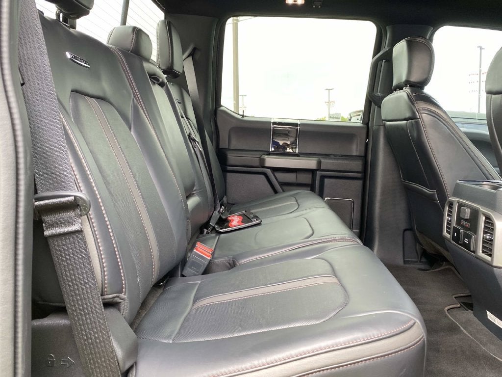 2022 Ford F-450SD Platinum