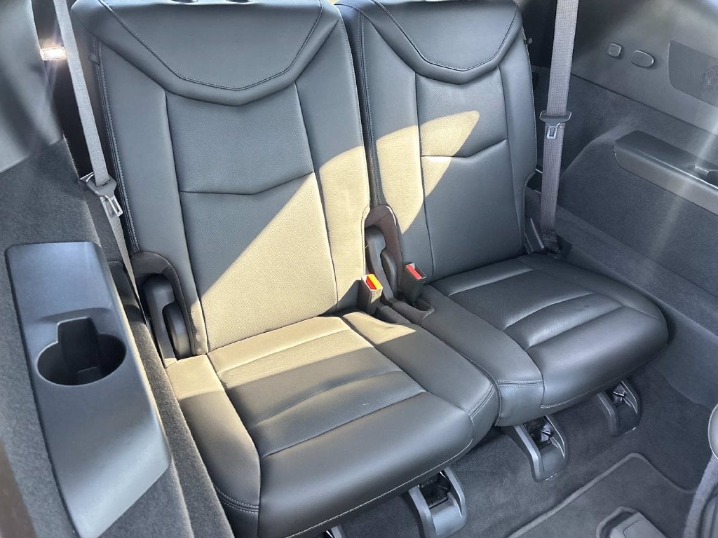 2025 Cadillac XT6 FWD Premium Luxury