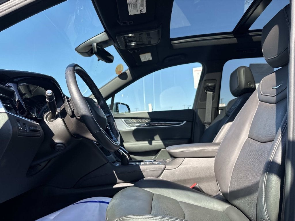 2025 Cadillac XT6 FWD Premium Luxury