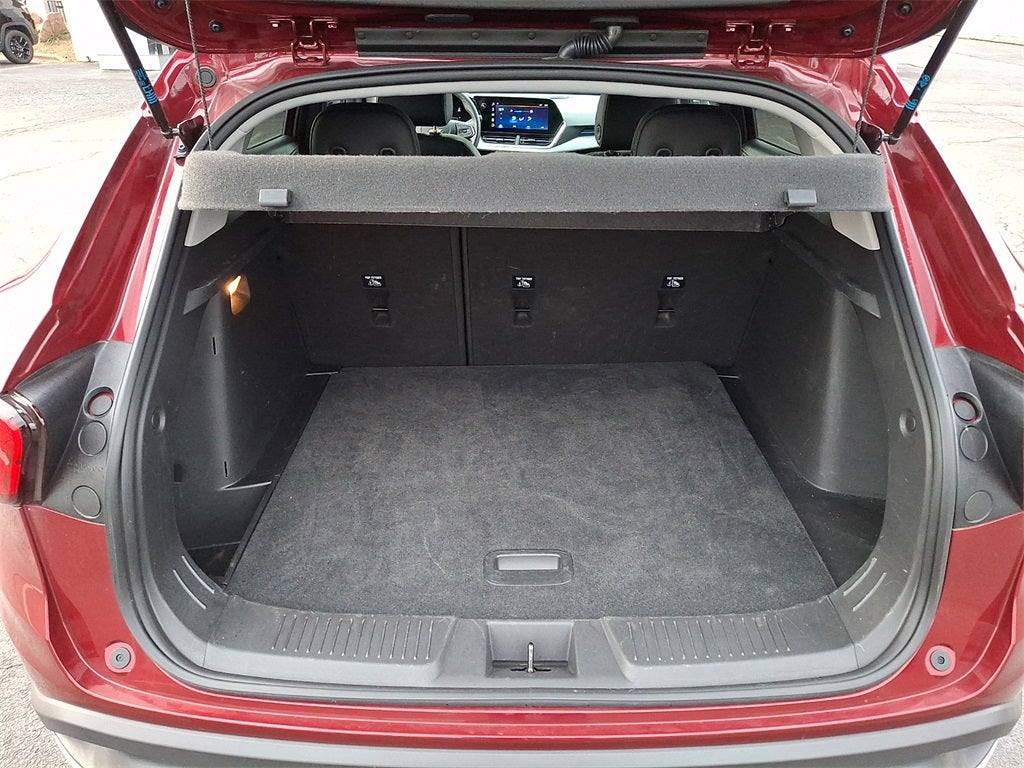 2025 Chevrolet Trax FWD LT