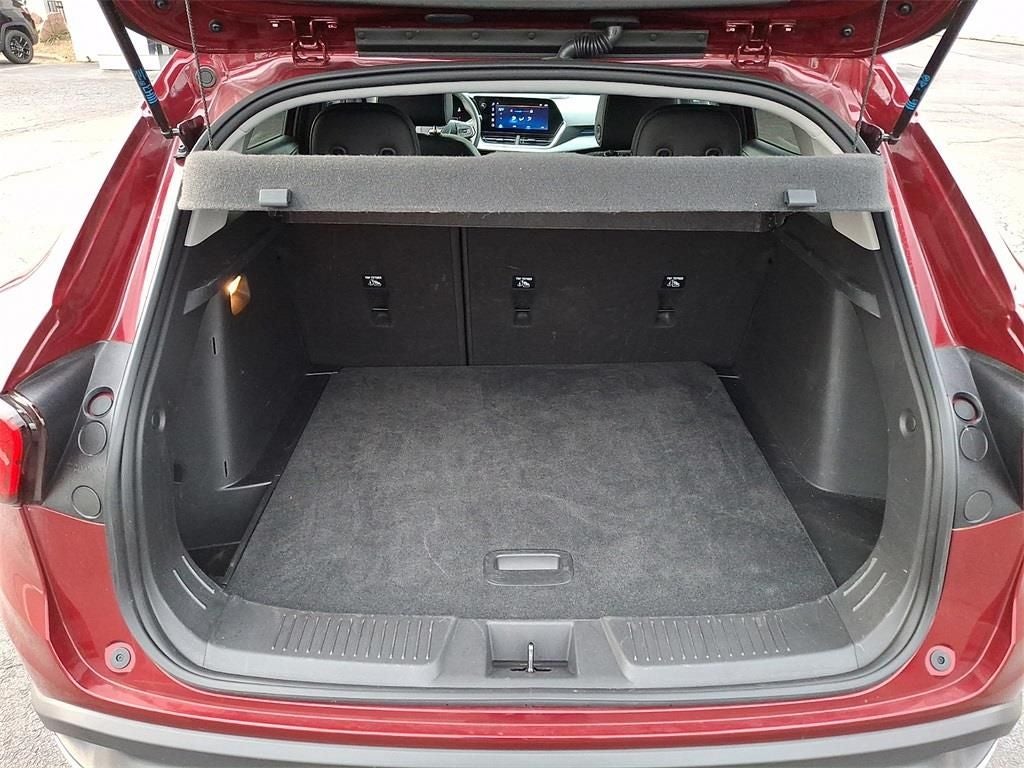 2025 Chevrolet Trax FWD LT