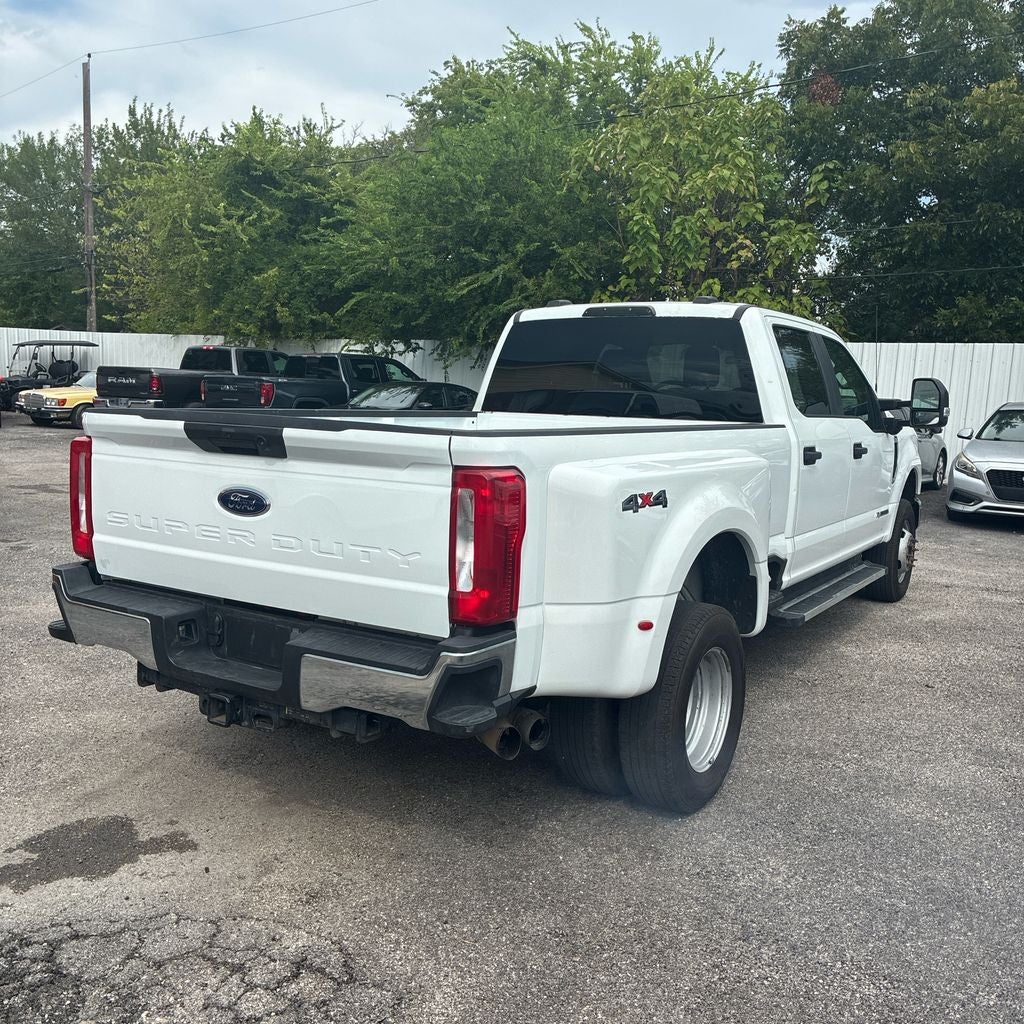 2022 Ford F-350SD XL Dually