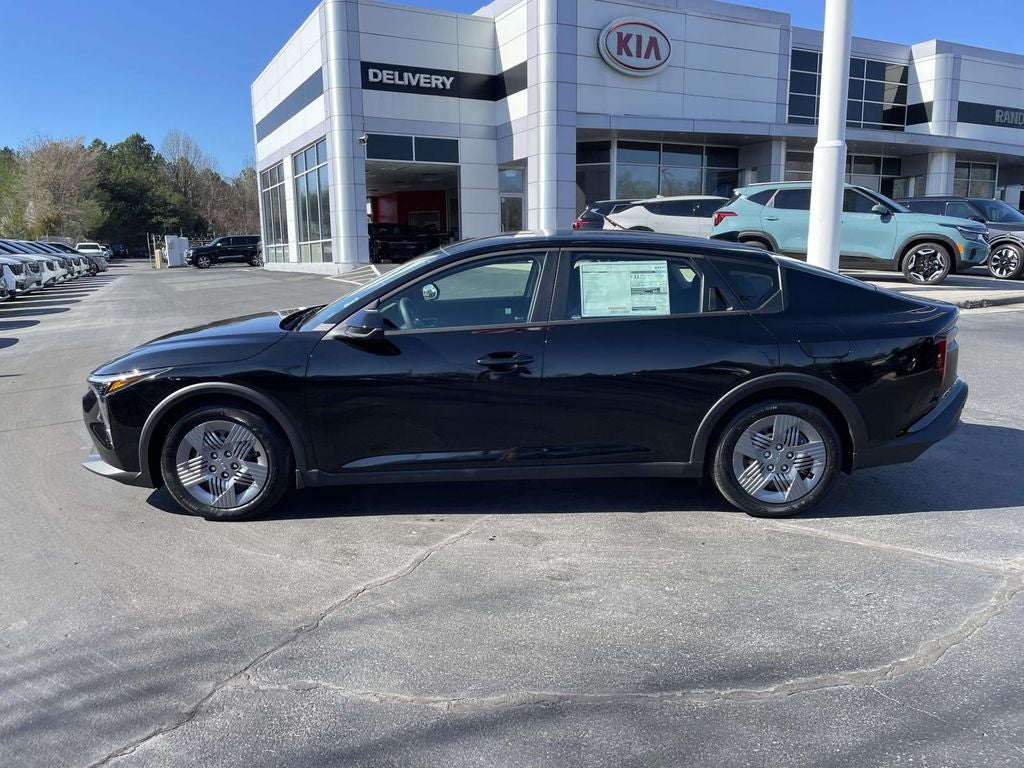 2026 Kia K4 LX