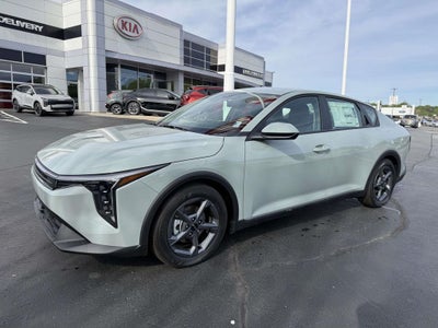 2026 Kia K4 LXS