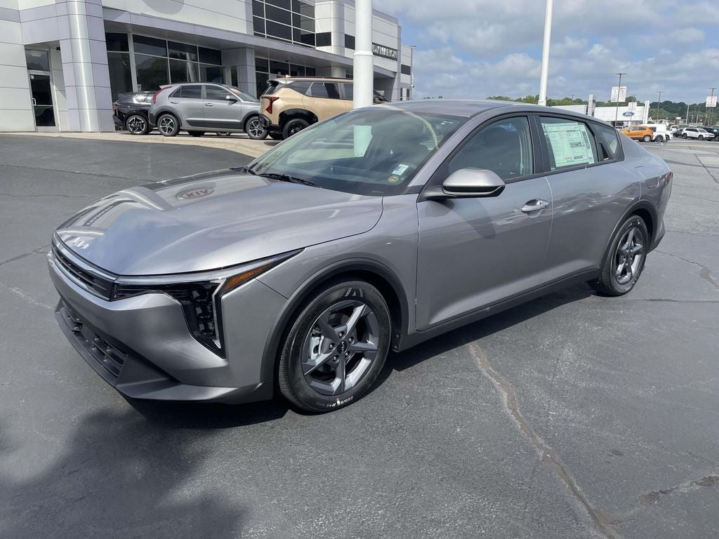 2026 Kia K4 LXS