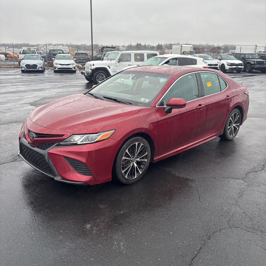 2018 Toyota Camry SE