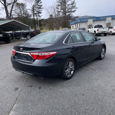 2017 Toyota Camry SE