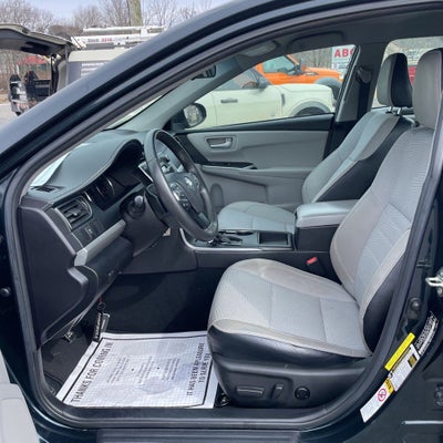 2017 Toyota Camry SE