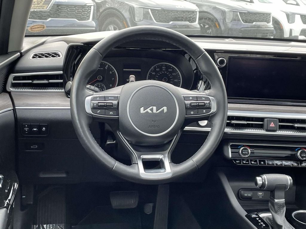 2022 Kia K5 EX