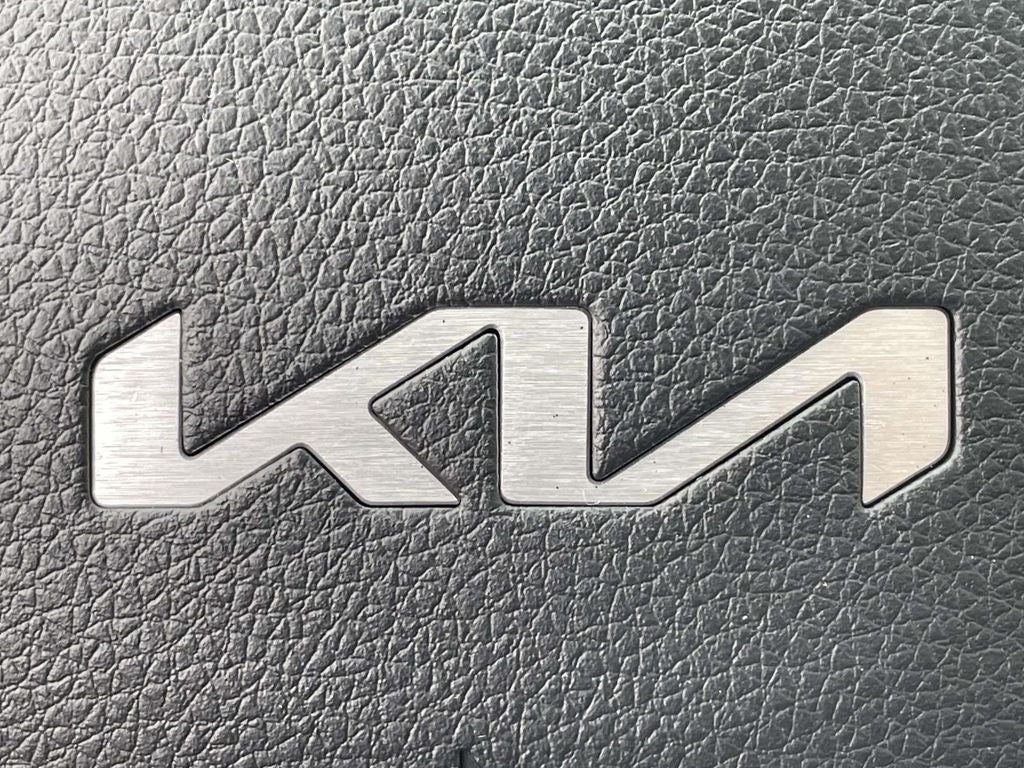 2022 Kia K5 EX
