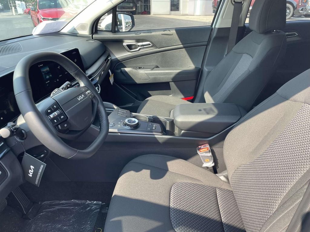 2027 Kia Sportage Hybrid LX