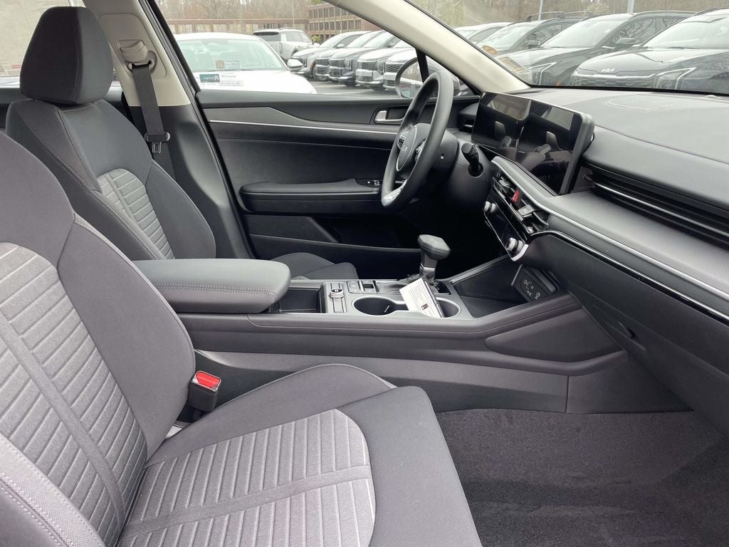 2026 Kia K5 LXS