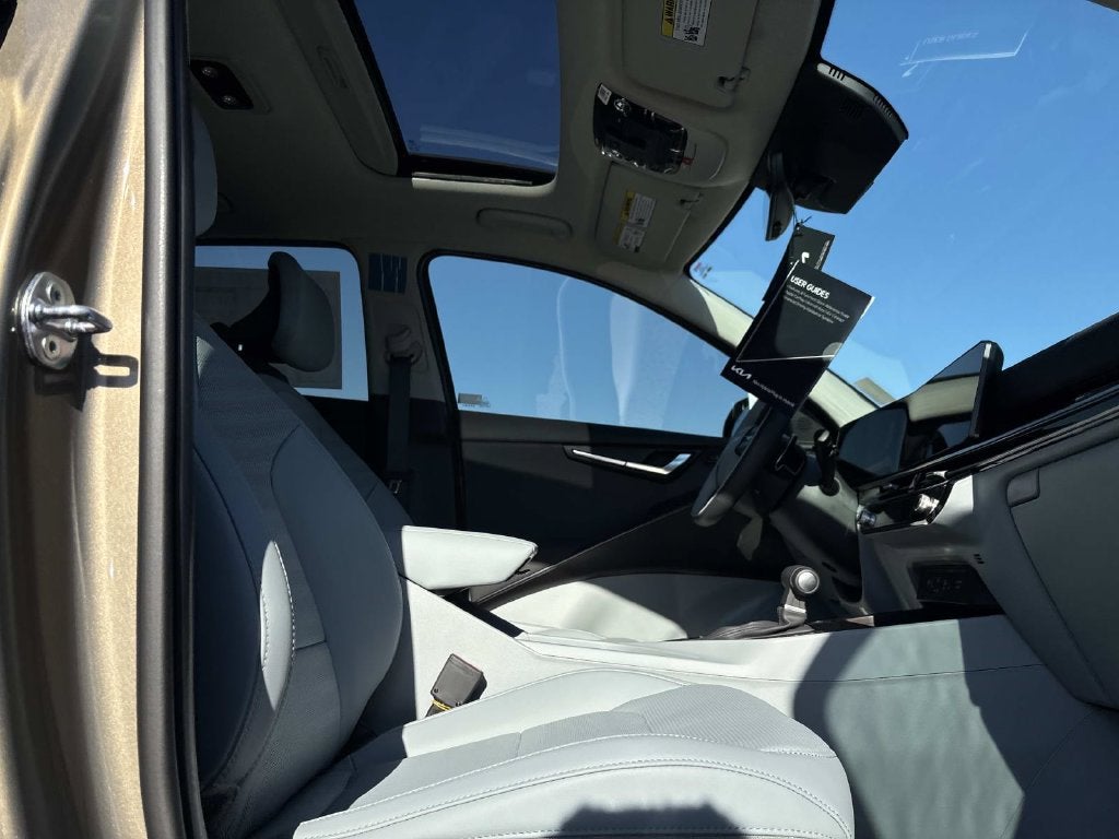 2027 Kia Niro SX