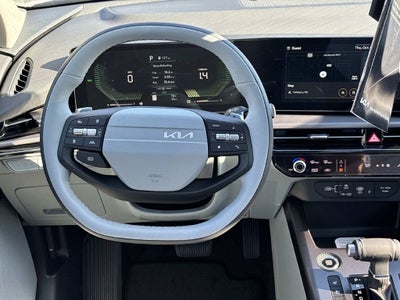 2027 Kia Niro SX