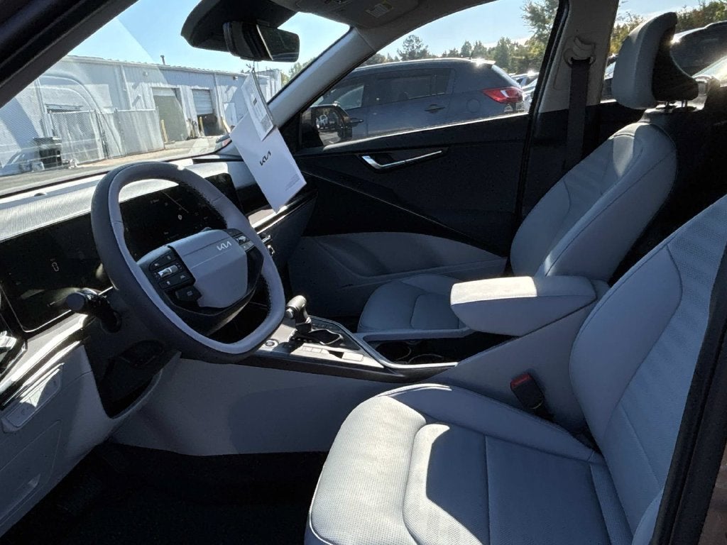 2027 Kia Niro SX