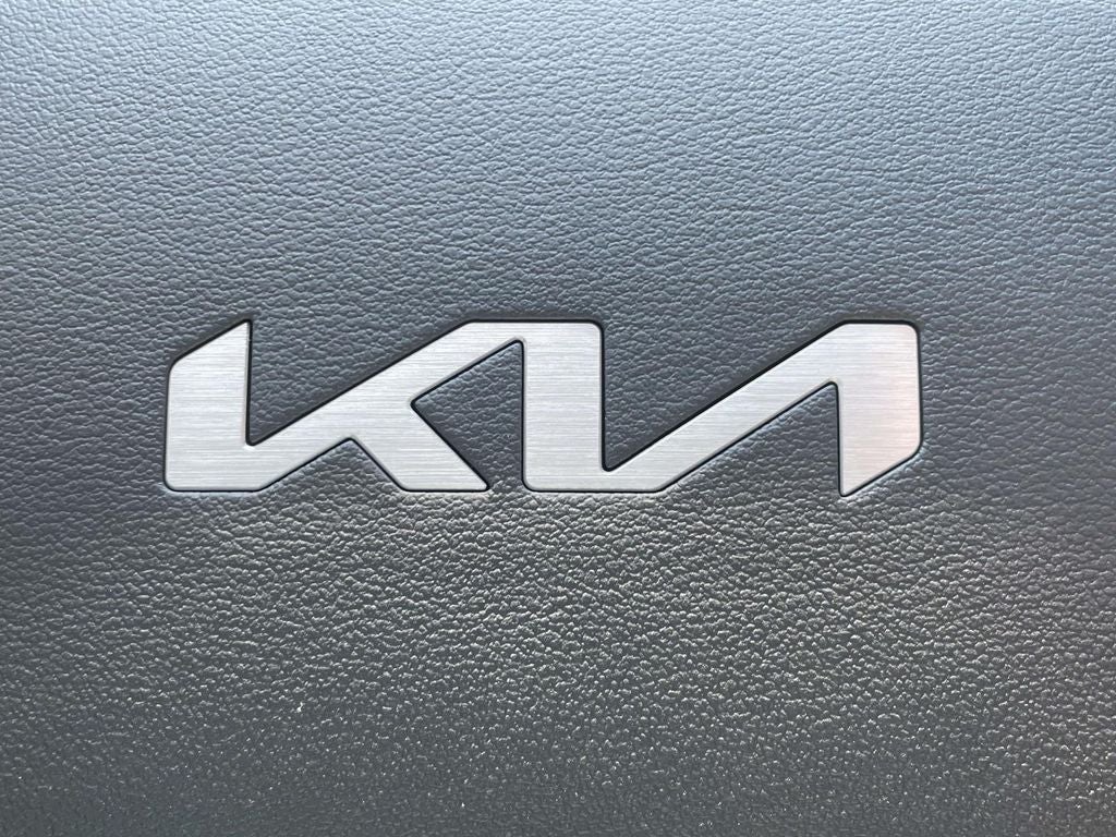 2026 Kia Niro SX