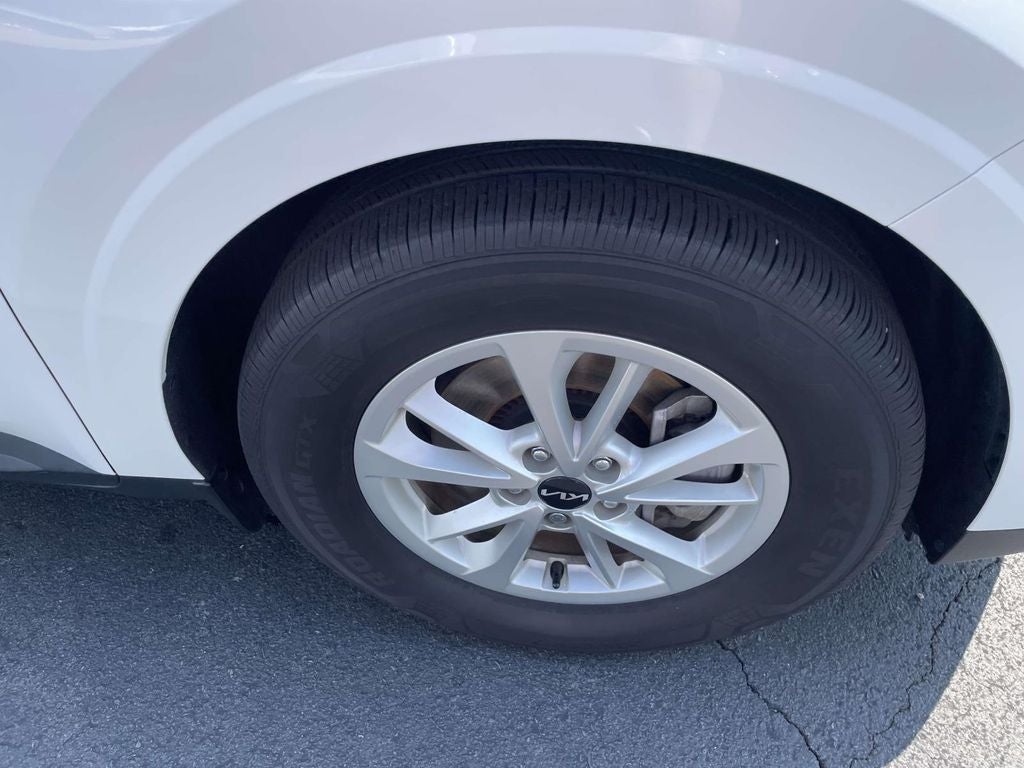 2024 Kia Carnival LX