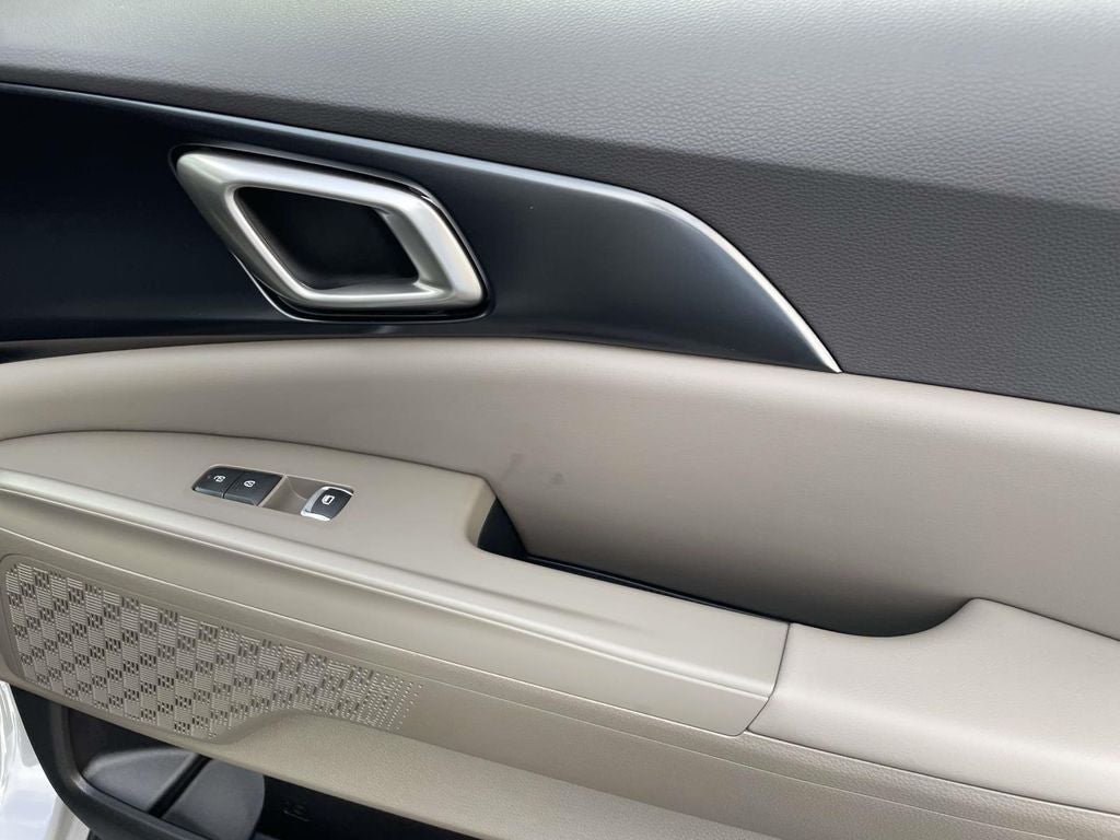 2027 Kia Carnival LX