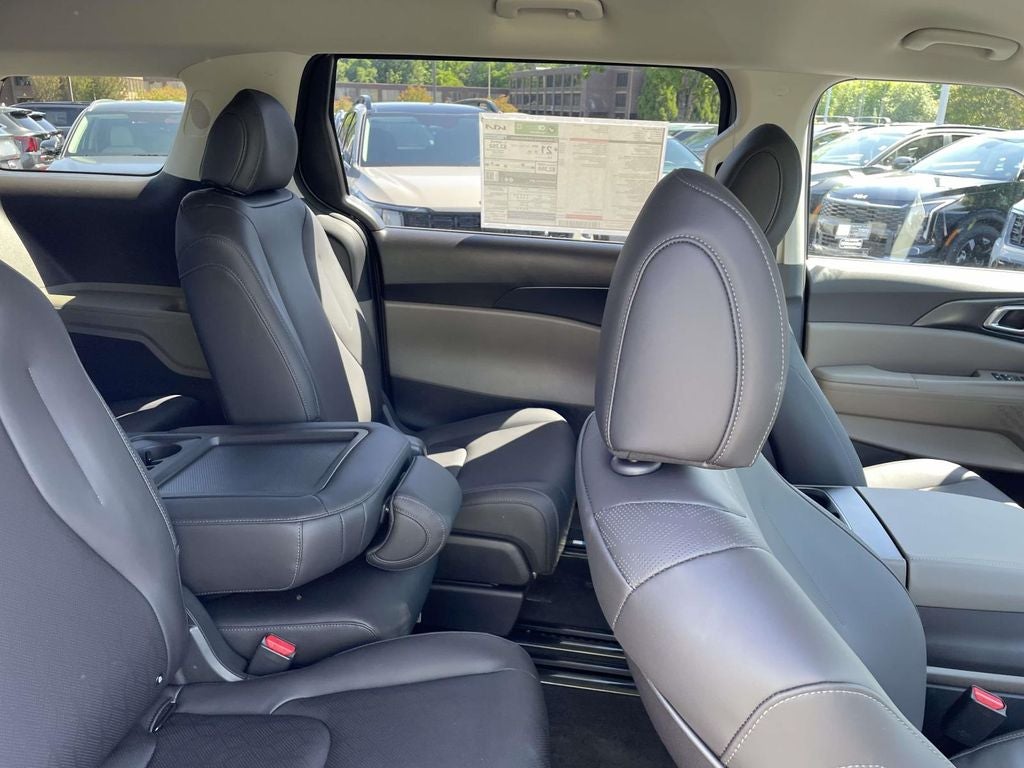 2026 Kia Carnival LXS