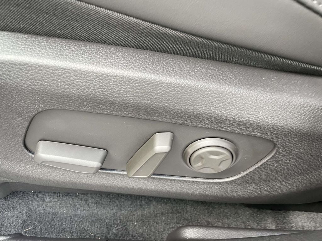 2027 Kia Carnival LXS