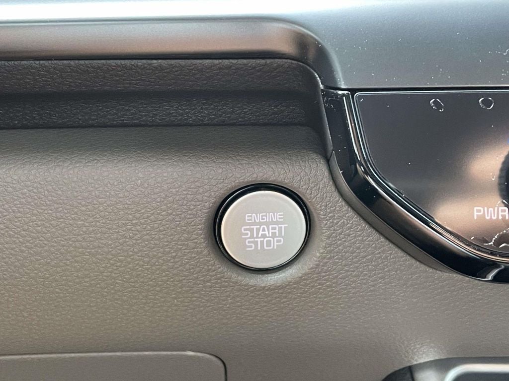 2027 Kia Carnival LXS