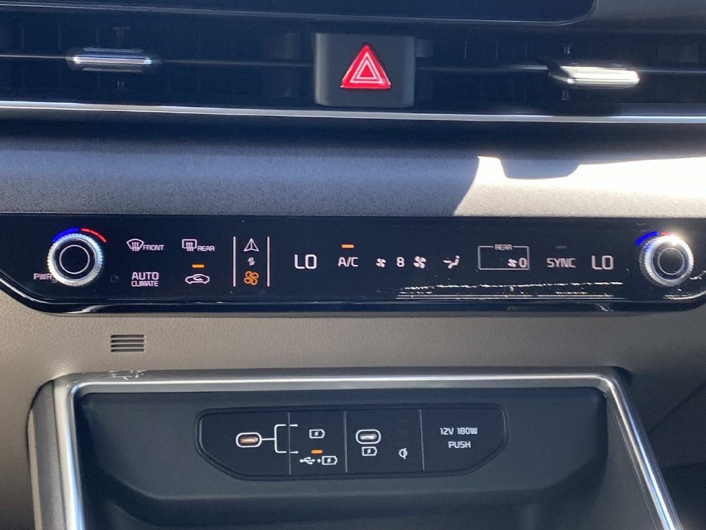 2027 Kia Carnival EX