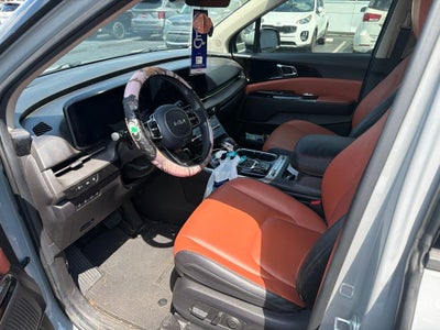 2023 Kia Carnival SX