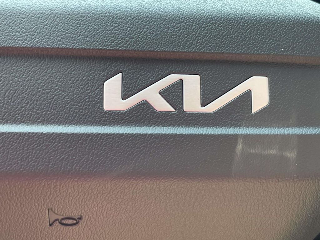 2027 Kia Carnival Hybrid SX Prestige